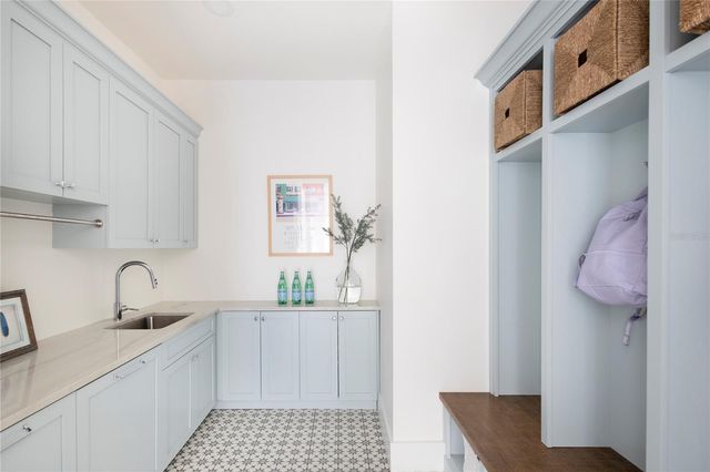 2002 SHAW LANE, Orlando, FL 32814