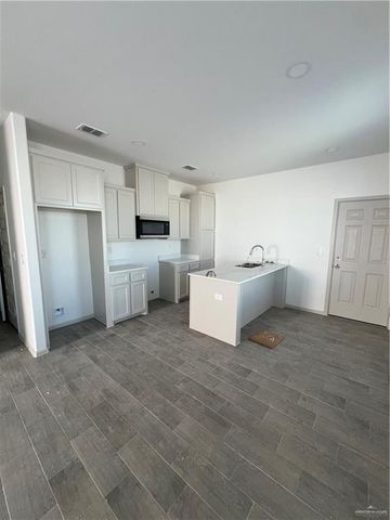 2808 Harrison Avenue 4, Alton, TX 78573