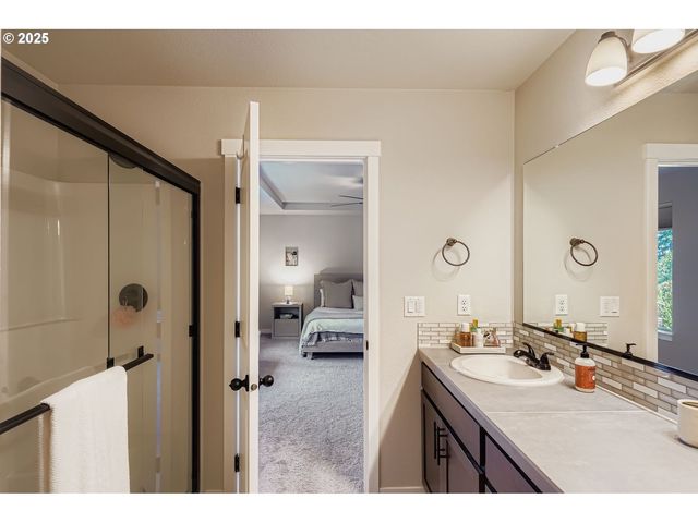 5585 MOUNTAIN QUAIL Dr, Salem, OR 97306