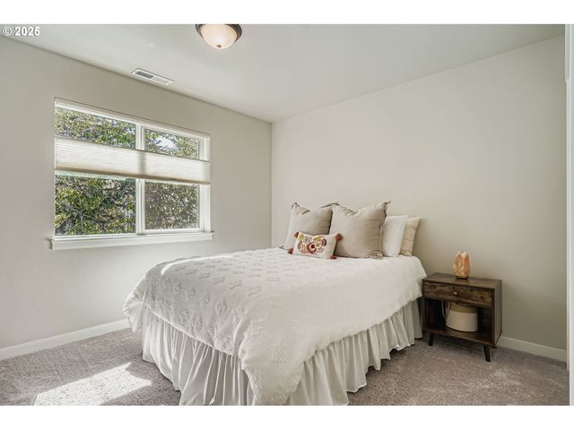 5585 MOUNTAIN QUAIL Dr, Salem, OR 97306