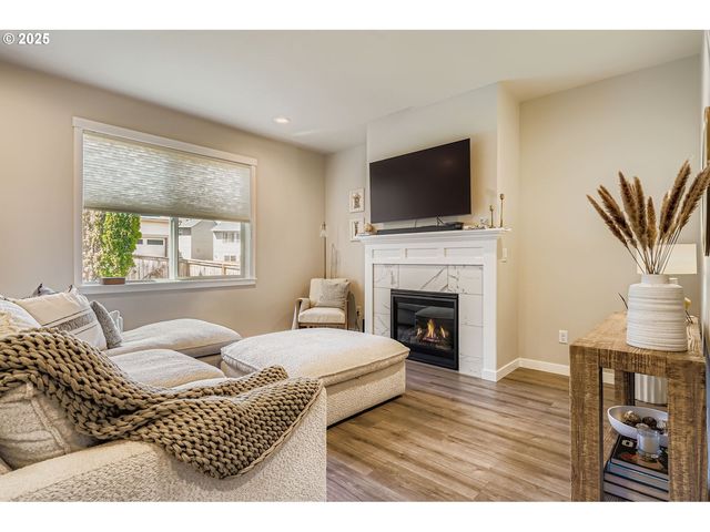 5585 MOUNTAIN QUAIL Dr, Salem, OR 97306