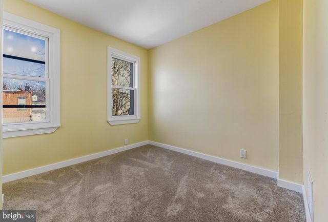 319 BERGEN ST, Gloucester City, NJ 08030