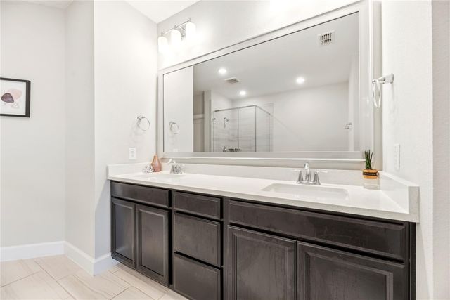 2206 Bridgeport Path Drive, Missouri City, TX 77459