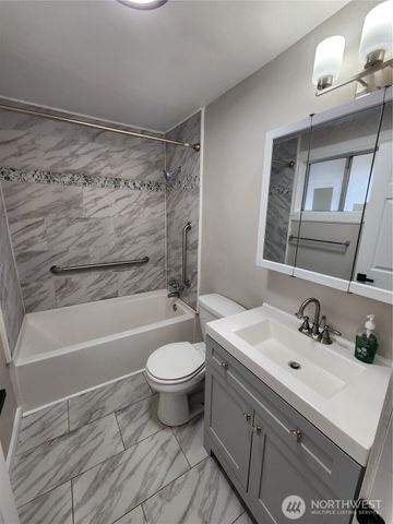 233 Canal Drive SE, Ocean Shores, WA 98569