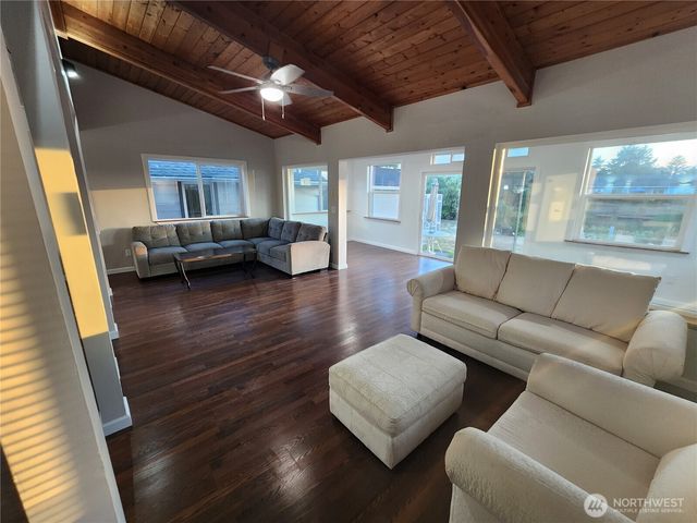 233 Canal Drive SE, Ocean Shores, WA 98569