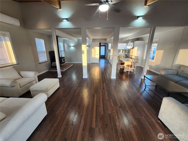 233 Canal Drive SE, Ocean Shores, WA 98569