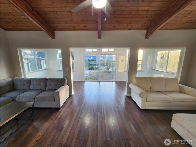 233 Canal Drive SE, Ocean Shores, WA 98569