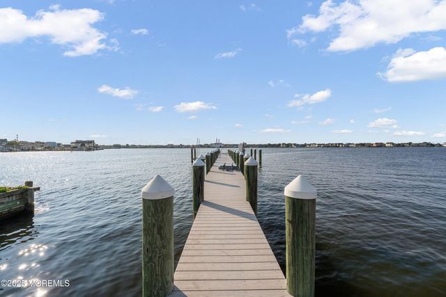 3414 Sandy Place, Toms River, NJ 08753