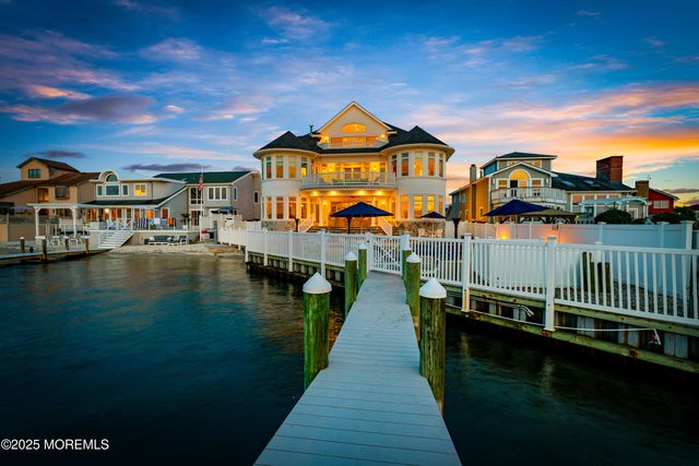 3414 Sandy Place, Toms River, NJ 08753