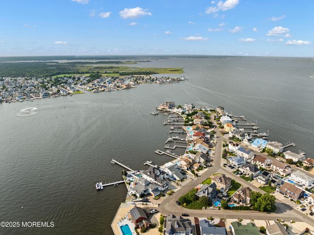 3414 Sandy Place, Toms River, NJ 08753