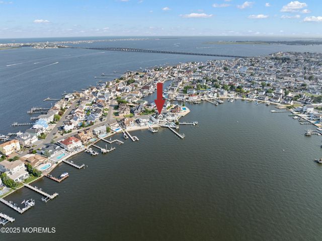 3414 Sandy Place, Toms River, NJ 08753