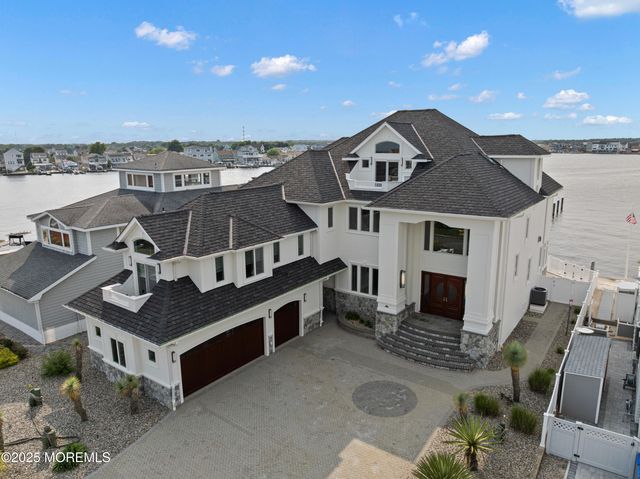 3414 Sandy Place, Toms River, NJ 08753