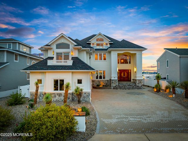 3414 Sandy Place, Toms River, NJ 08753