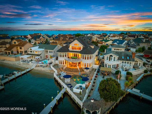 3414 Sandy Place, Toms River, NJ 08753