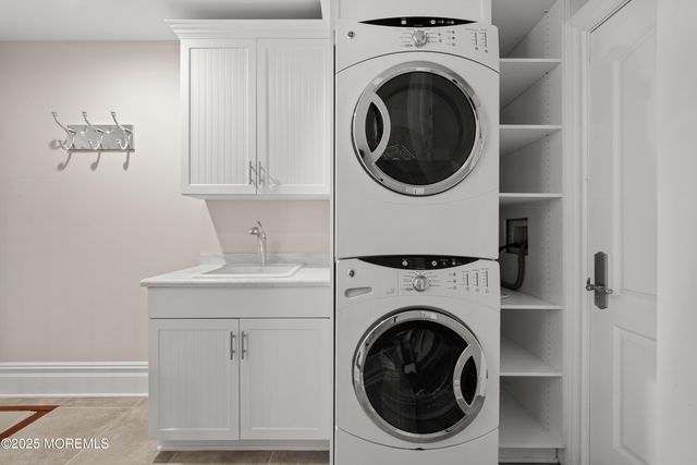 3414 Sandy Place, Toms River, NJ 08753