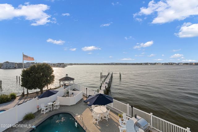 3414 Sandy Place, Toms River, NJ 08753