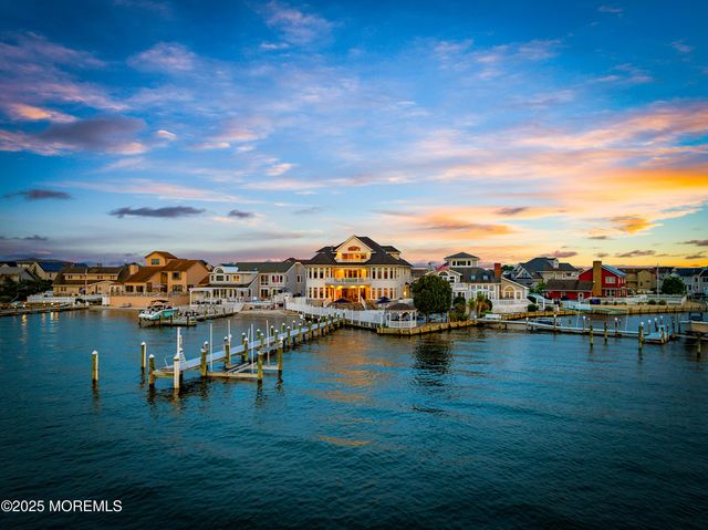 3414 Sandy Place, Toms River, NJ 08753