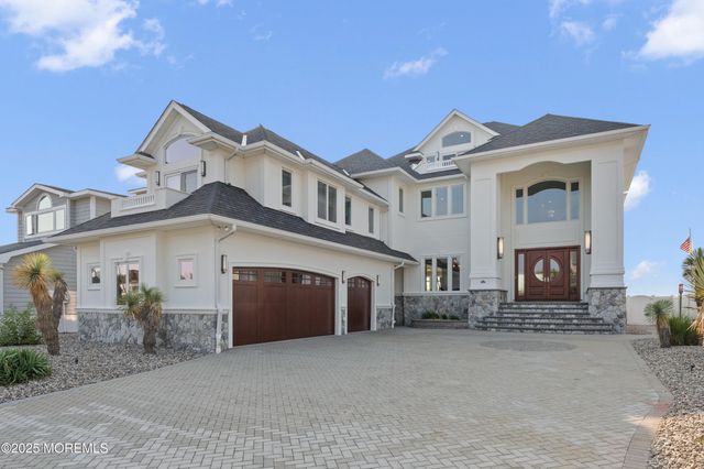 3414 Sandy Place, Toms River, NJ 08753