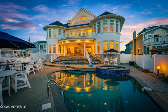 3414 Sandy Place, Toms River, NJ 08753