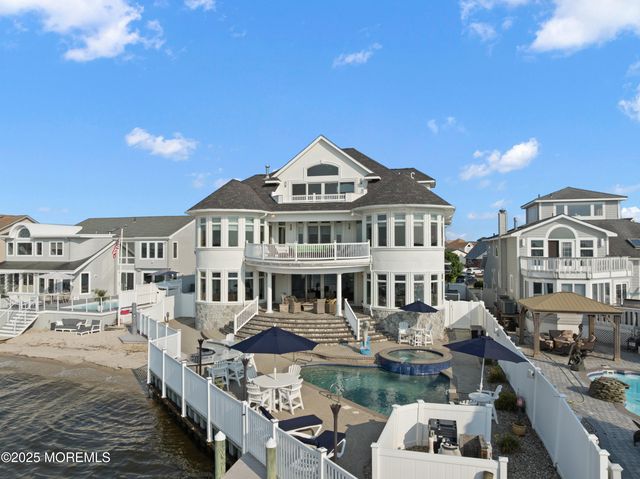 3414 Sandy Place, Toms River, NJ 08753