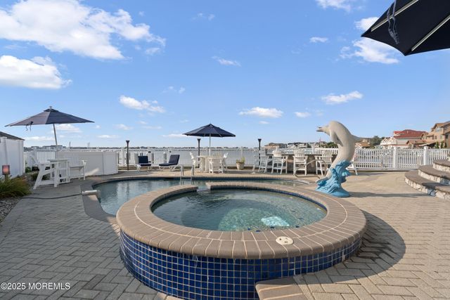 3414 Sandy Place, Toms River, NJ 08753