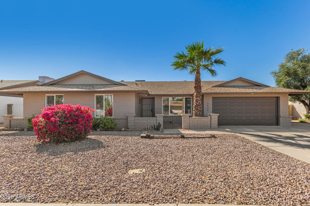 2431 W PORTOBELLO Avenue, Mesa, AZ 85202