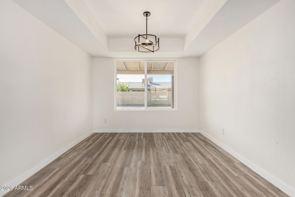Image 11 of property listing at 2431 W PORTOBELLO Avenue, Mesa, AZ 85202