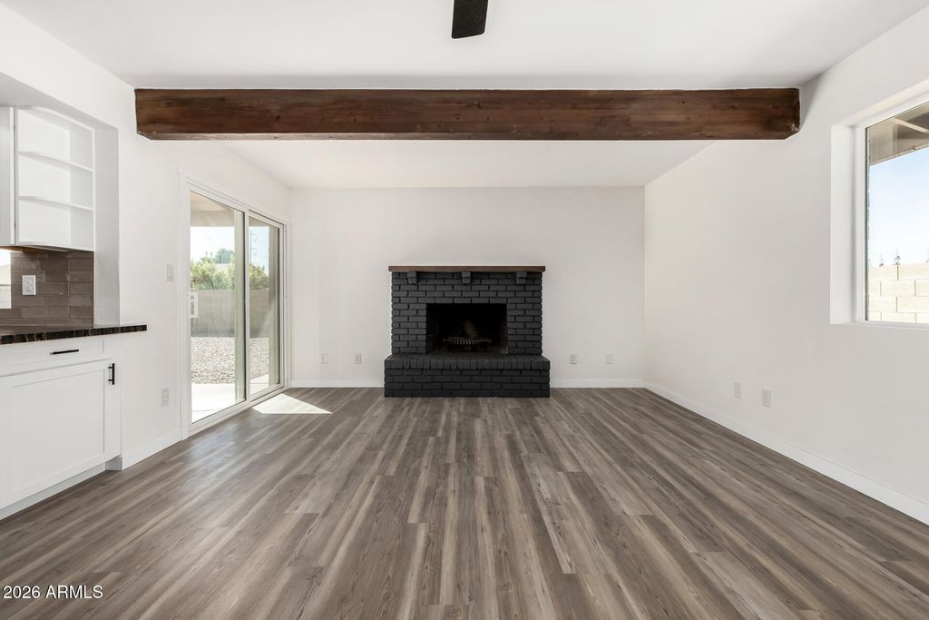 Image 12 of property listing at 2431 W PORTOBELLO Avenue, Mesa, AZ 85202