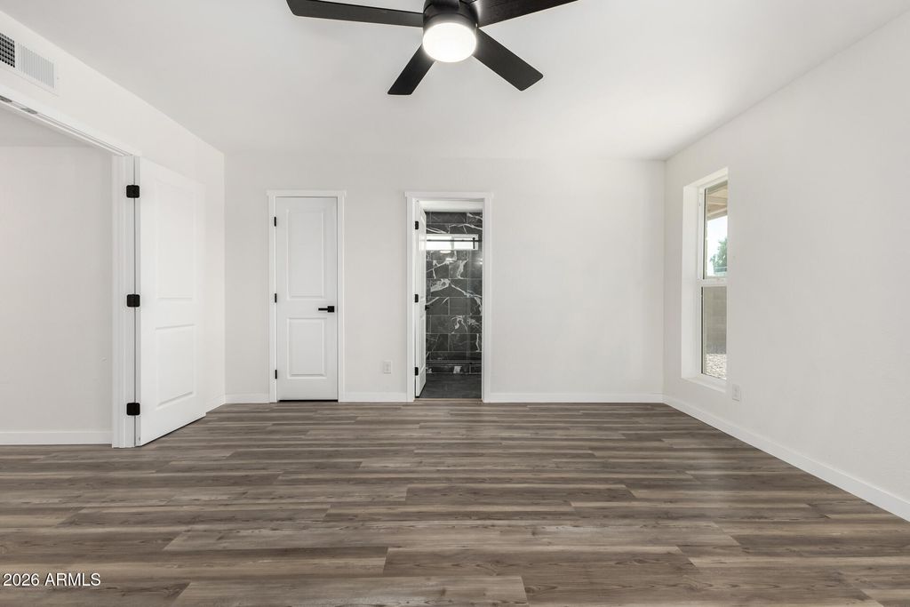 Image 21 of property listing at 2431 W PORTOBELLO Avenue, Mesa, AZ 85202