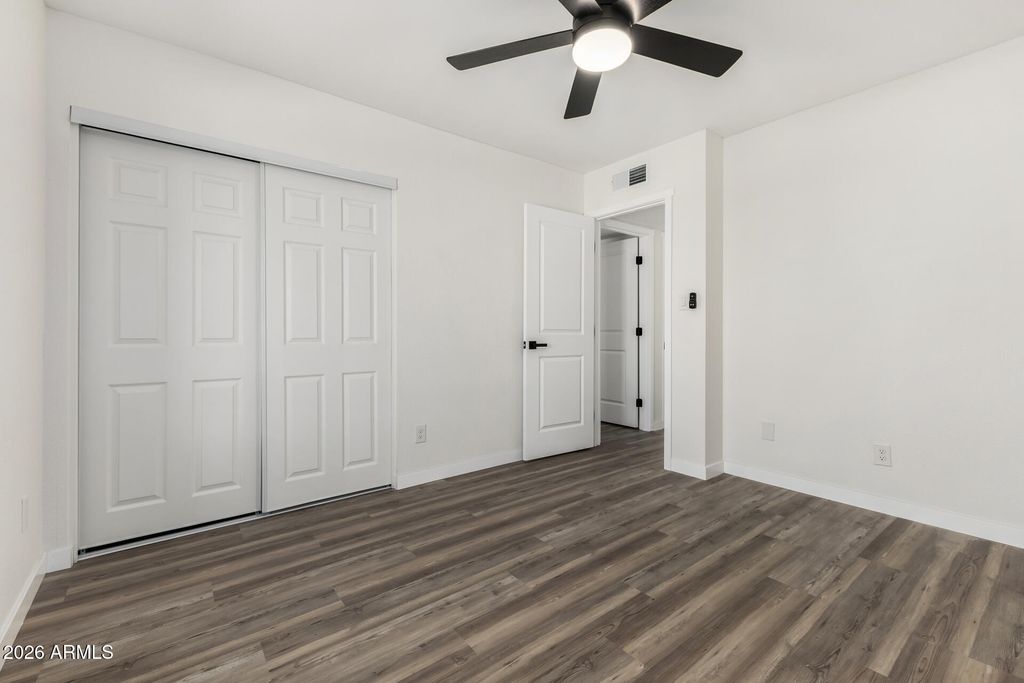 Image 27 of property listing at 2431 W PORTOBELLO Avenue, Mesa, AZ 85202