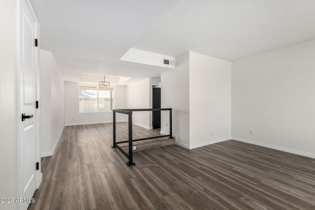 Image 5 of property listing at 2431 W PORTOBELLO Avenue, Mesa, AZ 85202