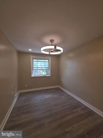 252 N 9TH ST, Darby, PA 19023