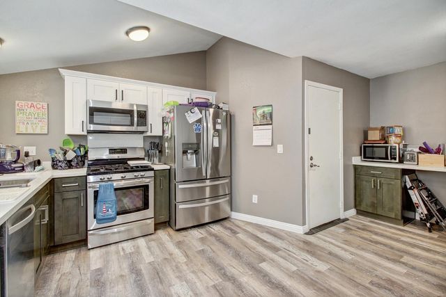 3917 Loreto, Sacramento, CA 95821