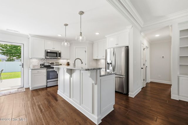405 Cheltenham Drive, Greenville, NC 27834