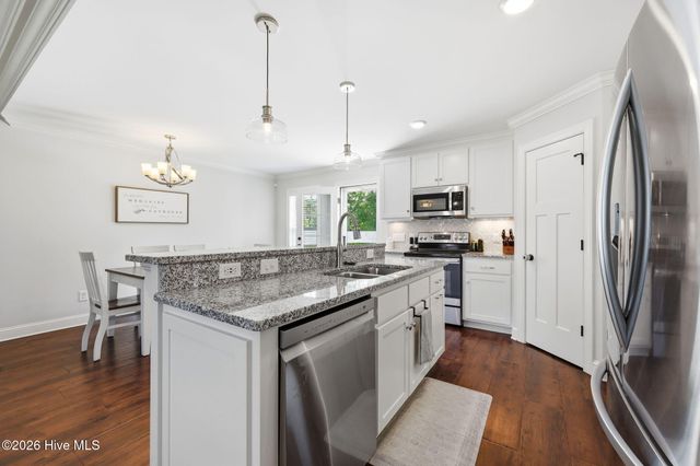405 Cheltenham Drive, Greenville, NC 27834