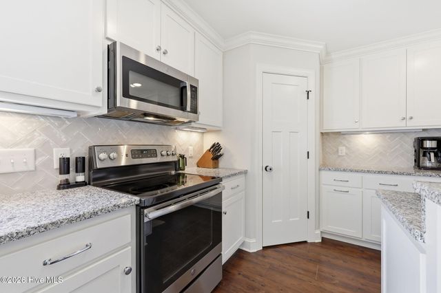 405 Cheltenham Drive, Greenville, NC 27834