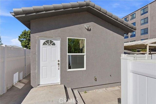 6742 Radford Avenue, North Hollywood (los Angeles), CA 91606