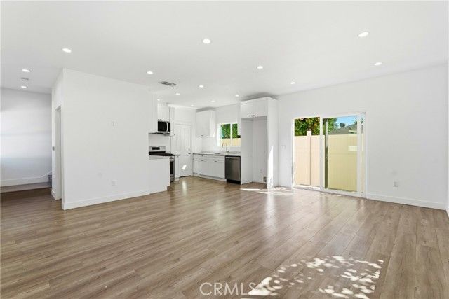 6742 Radford Avenue, North Hollywood (los Angeles), CA 91606