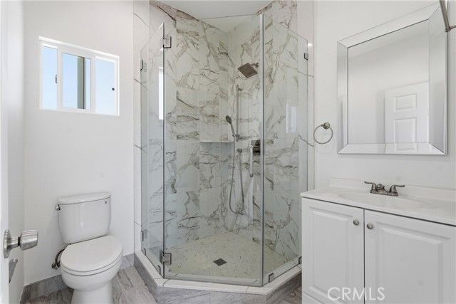 6742 Radford Avenue, North Hollywood (los Angeles), CA 91606