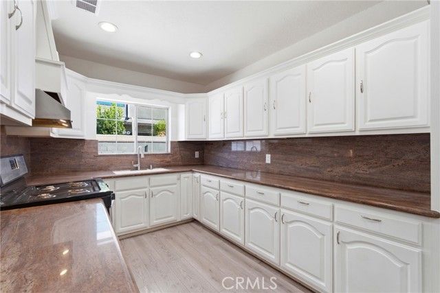 6742 Radford Avenue, North Hollywood (los Angeles), CA 91606