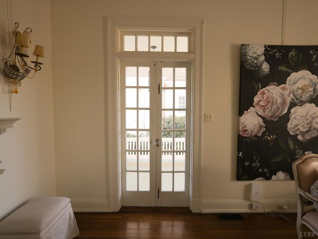 2142 Rivermont Avenue, Lynchburg, VA 24503