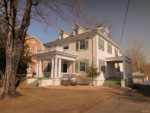 2142 Rivermont Avenue, Lynchburg, VA 24503