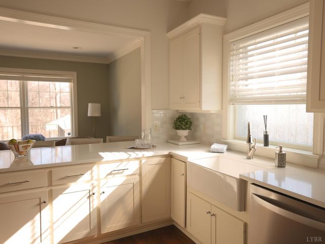 2142 Rivermont Avenue, Lynchburg, VA 24503