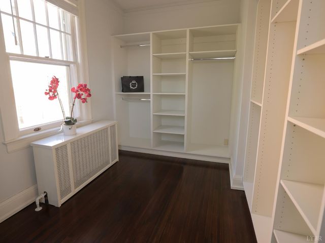 2142 Rivermont Avenue, Lynchburg, VA 24503