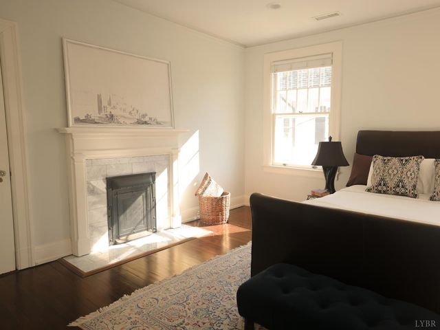 2142 Rivermont Avenue, Lynchburg, VA 24503