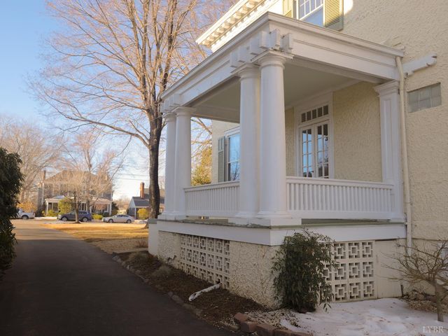 2142 Rivermont Avenue, Lynchburg, VA 24503