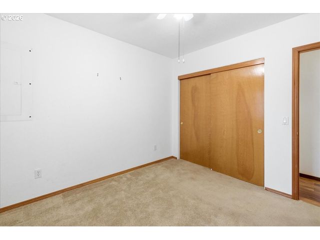 142 S QUADRANT St, Rockaway Beach, OR 97136