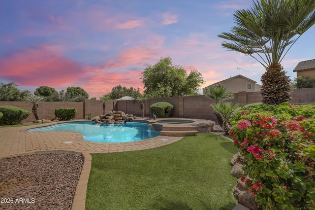 38333 N CAROLINA Avenue, San Tan Valley, AZ 85140
