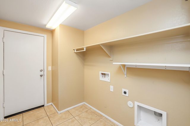 38333 N CAROLINA Avenue, San Tan Valley, AZ 85140