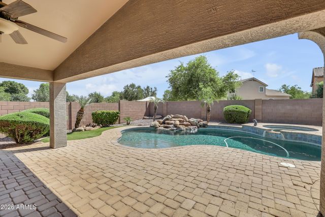 38333 N CAROLINA Avenue, San Tan Valley, AZ 85140